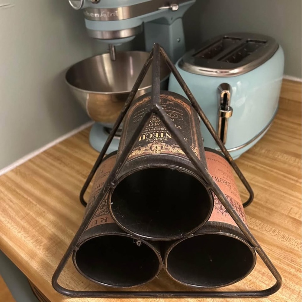 Vintage Style Wine Bottle Holder